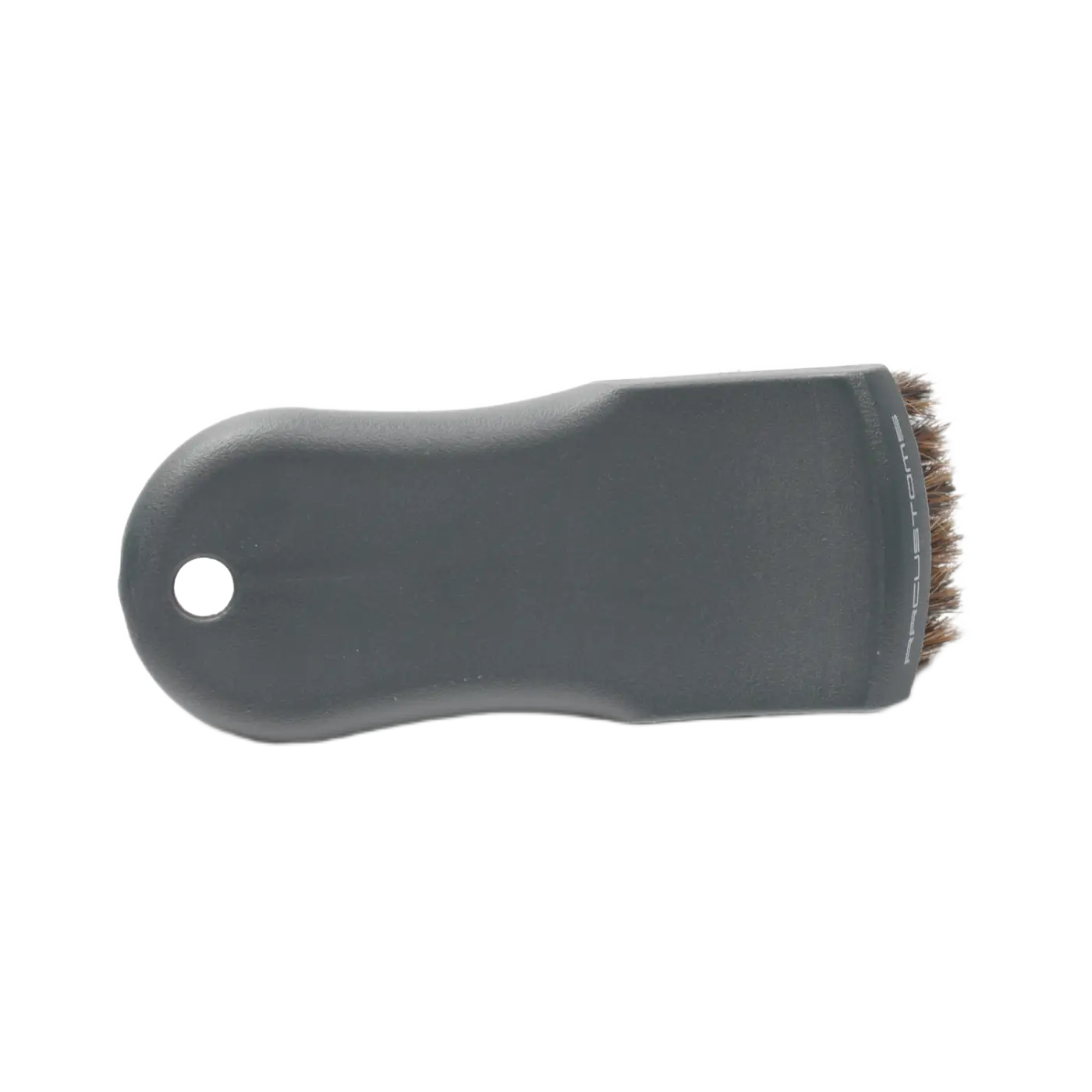 Harmaa muovikahvainen gtools nahanpuhdistusharja 16 cm tiheillä ruskeilla harjaksilla ja ripustusreiällä