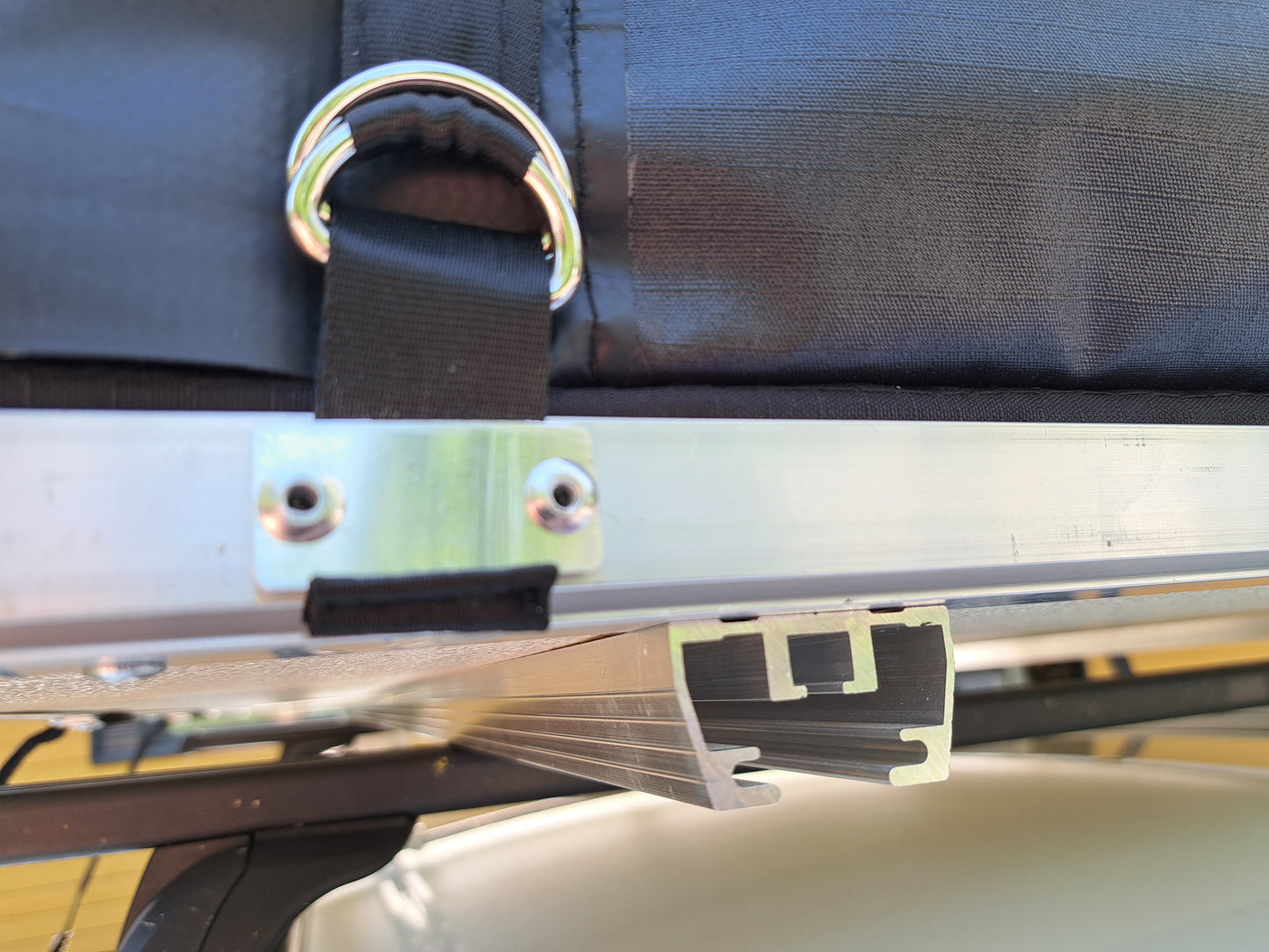 ILMA Auton kattoteltta pitkä 1.4 MUSTA