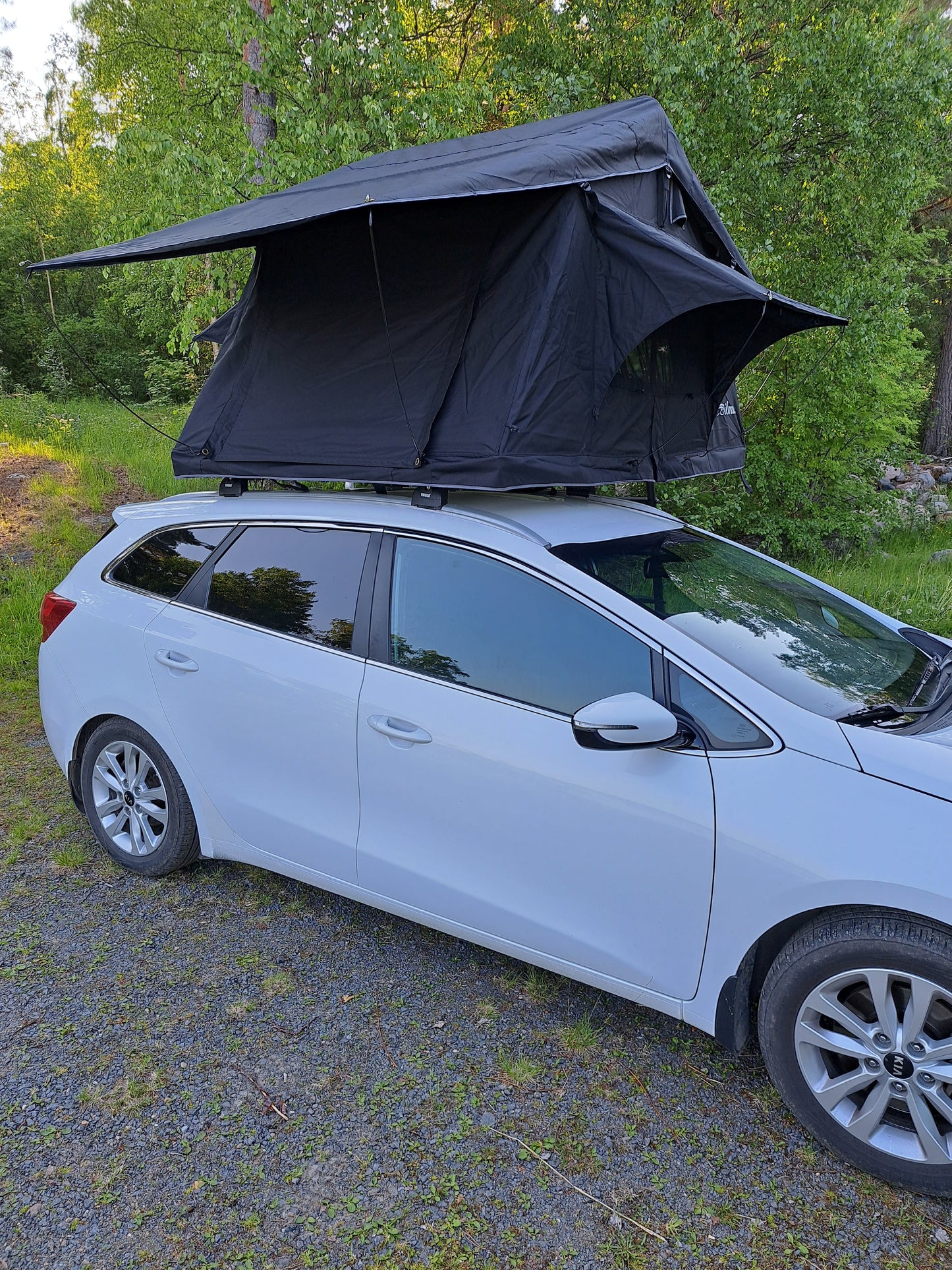 ILMA Auton kattoteltta lyhyt 1.4 MUSTA