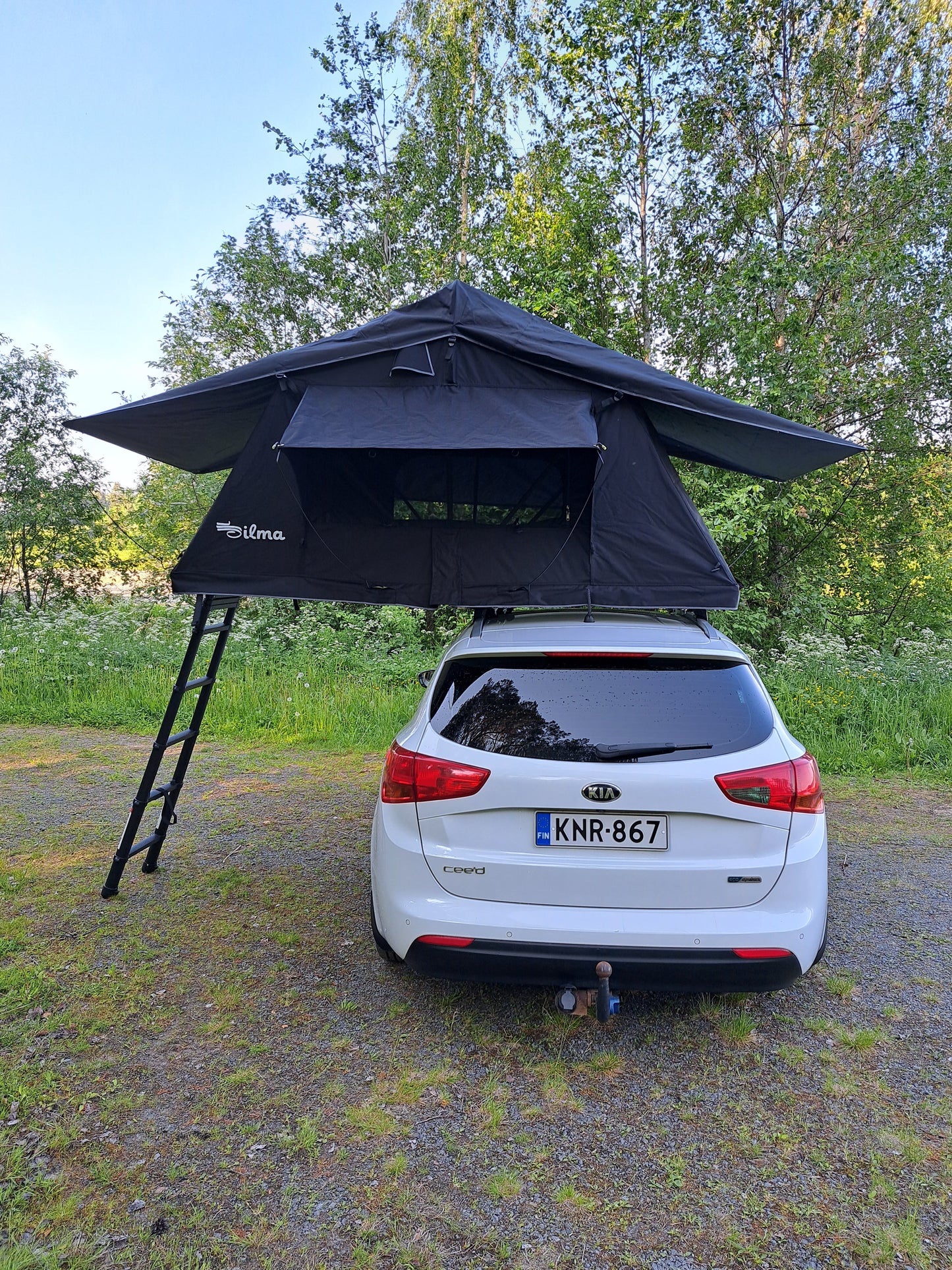 ILMA Auton kattoteltta lyhyt 1.4 MUSTA