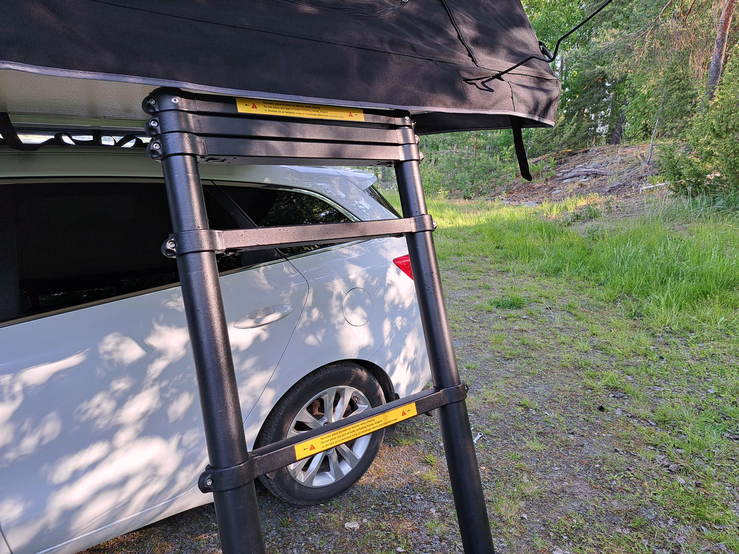 ILMA Auton kattoteltta lyhyt 1.4 MUSTA